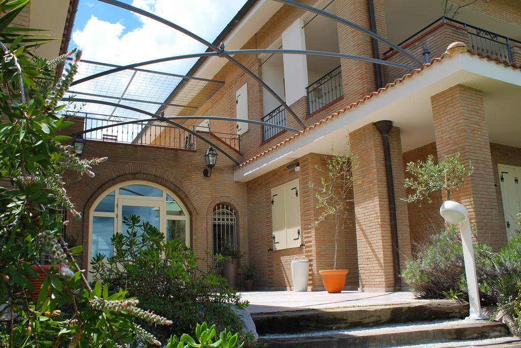 Le Nicchie Guest House Lucera Kültér fotó